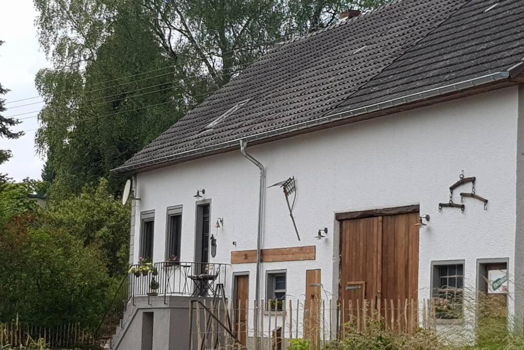 Altes Schreiner Haus In Der Vulkaneifel Brockscheid Екстериор снимка