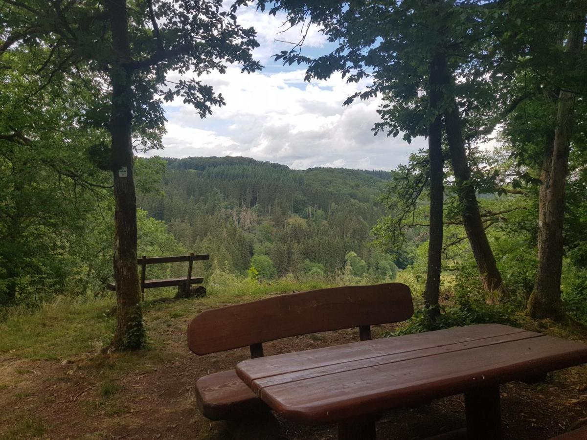 Altes Schreiner Haus In Der Vulkaneifel Brockscheid Екстериор снимка